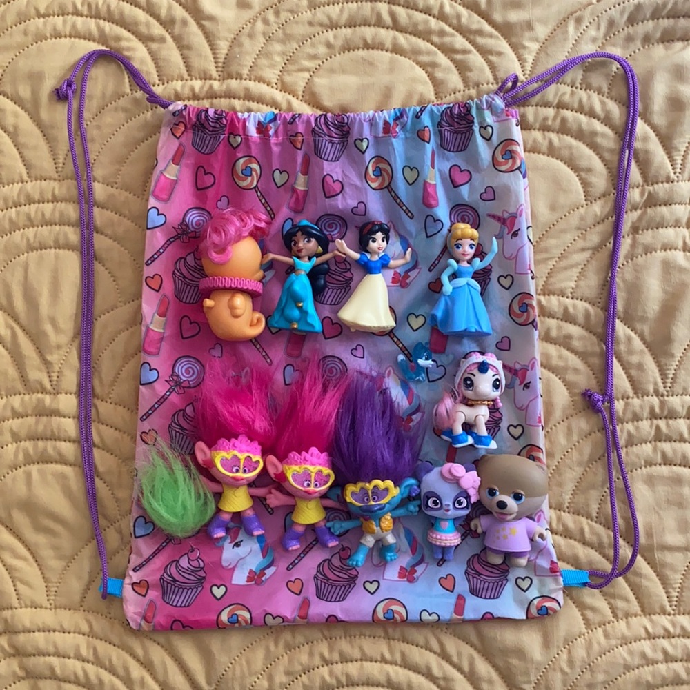 Bundle of Toys and Jojo Siwa Bag ✨
